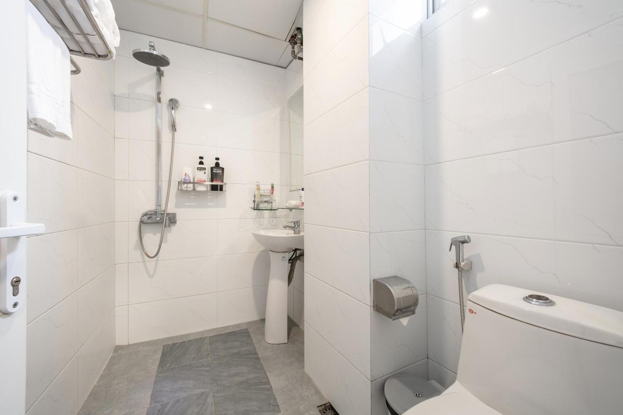 A25 - 53 Tuệ Tĩnh Nhà nghỉ 2*